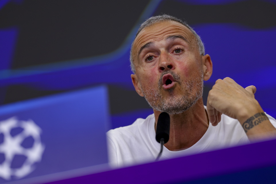 曼队主帅恩, https